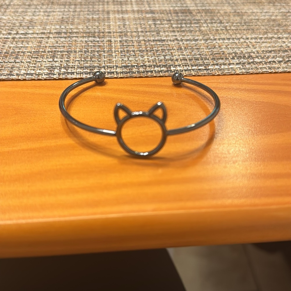 Cat Brackets - Picture 5 of 7